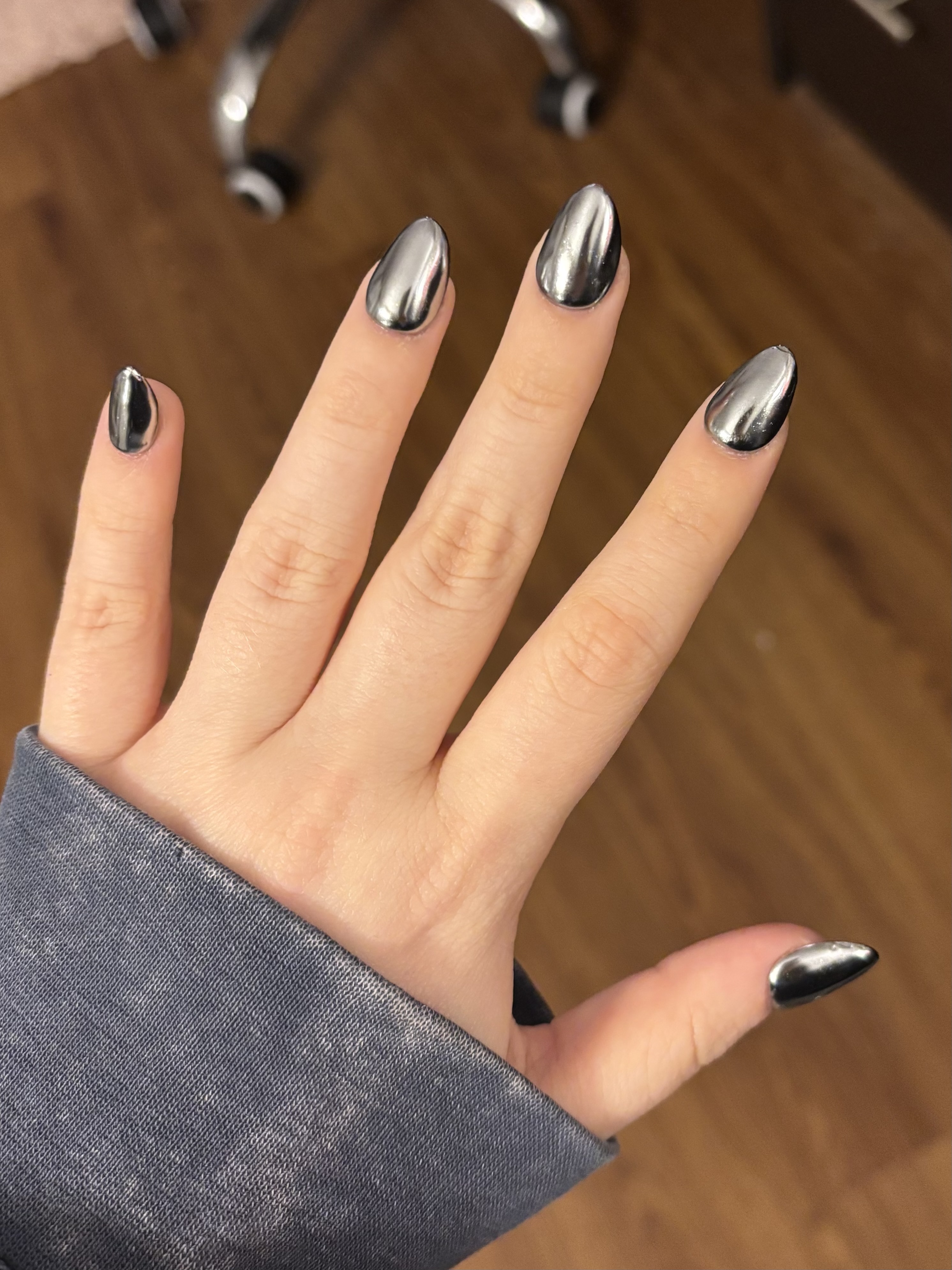 Silver chrome nails